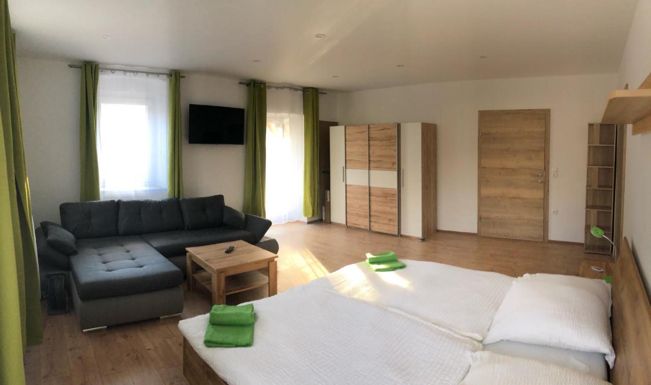 Ferienwohnung „Gmuender Hof“ Гмюнд Экстерьер фото